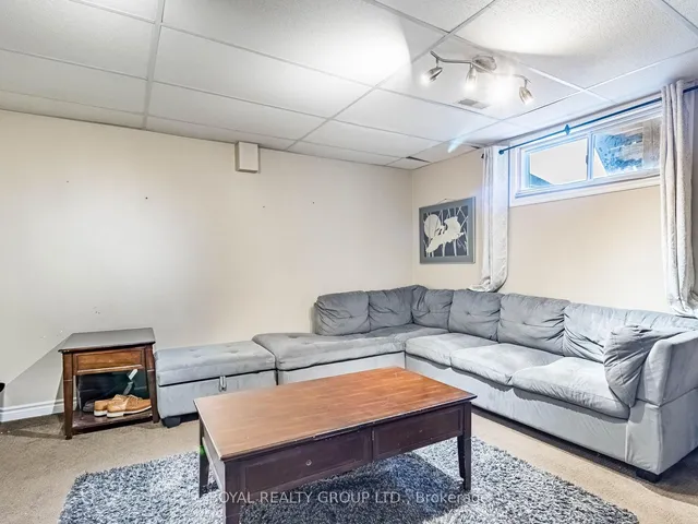 Additional image 32 of 57 Hickorybush Ave