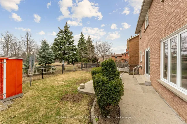 Additional image 47 of 56 Canarvan Crt