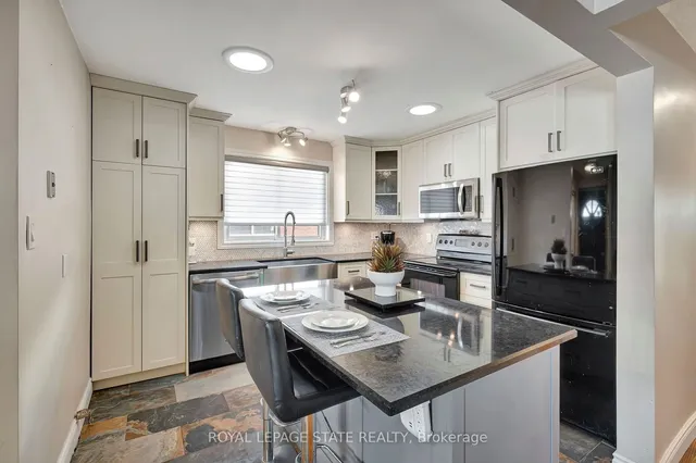 Additional image 6 of 119 David Ave