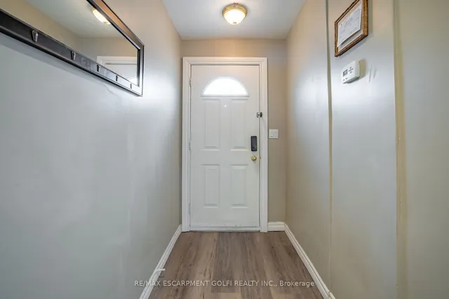 Additional image 3 of 86 Whitney Ave