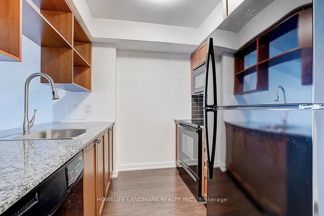 Additional image 10 of 181 Village Green Sq Unit 1511