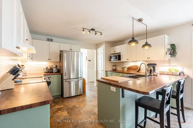 Additional image 15 of 136 Glenariff Dr