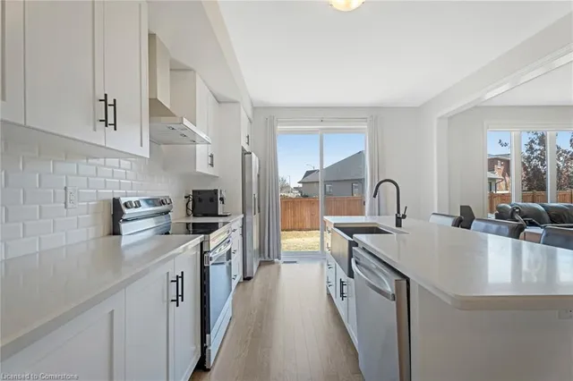 Additional image 15 of 127 Starfire Cres