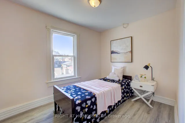 Additional image 24 of 82 Uxbridge Ave