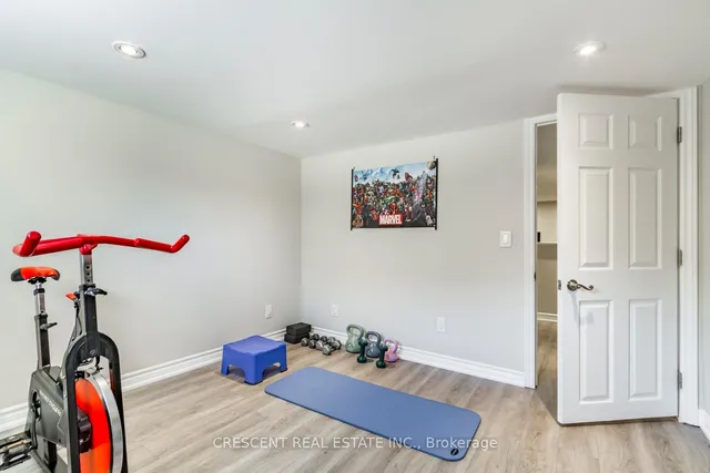 Additional image 32 of 35 Ellins Ave