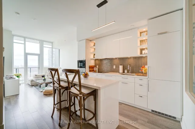 Additional image 8 of 32 Davenport Rd Unit 2406