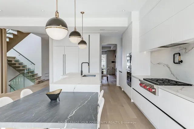 Additional image 15 of 131 Poyntz Ave