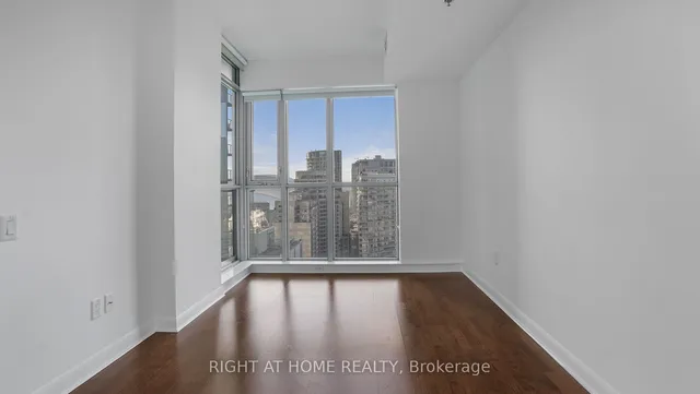 Additional image 15 of 375 King St Unit 2103