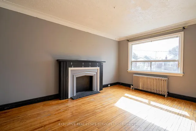 Additional image 8 of 190 CAMERON Ave