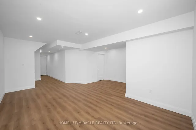 Additional image 29 of 38 Sexton Cres