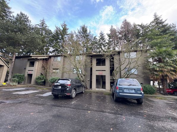 110 SW 116th St, Seattle, WA 98146
