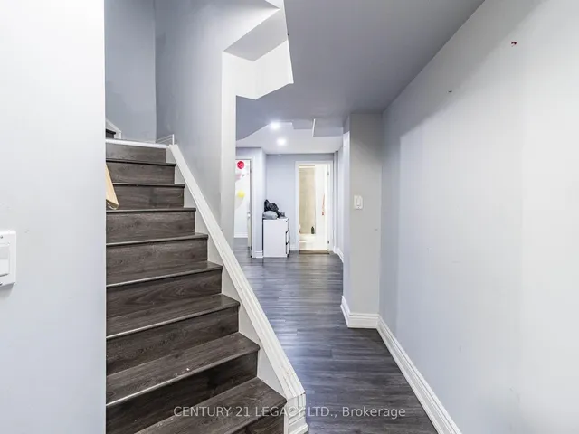 Additional image 33 of 91 Checkerberry Cres