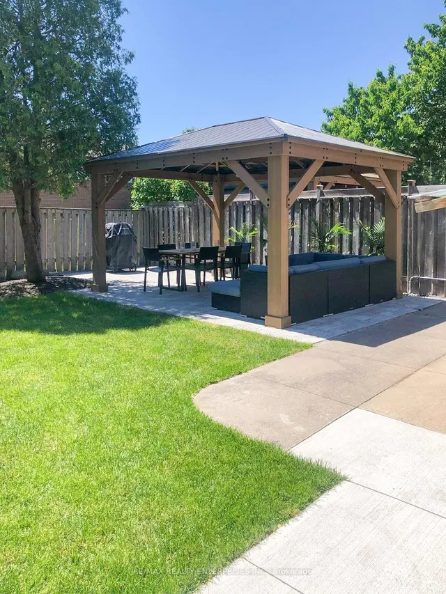 Additional image 30 of 4050 Dunmow Cres