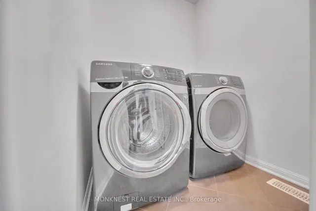 Additional image 29 of 97 Miracle Tr