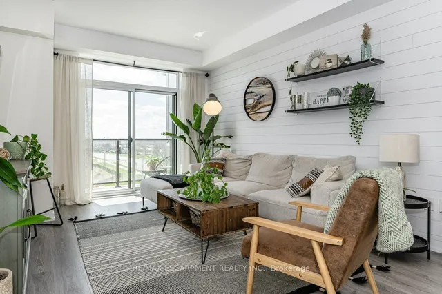 Additional image 9 of 450 Dundas St Unit 436