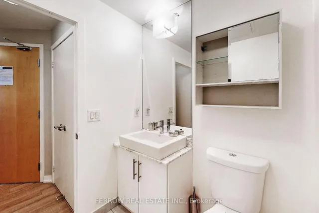 Additional image 18 of 55 Bremner Blvd Unit 1306