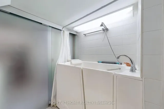 Additional image 39 of 35 Westhumber Blvd