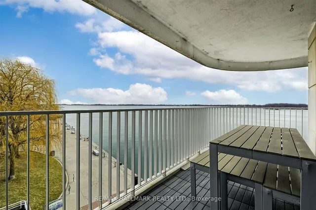 Additional image 31 of 401 Queens Quay Unit 307