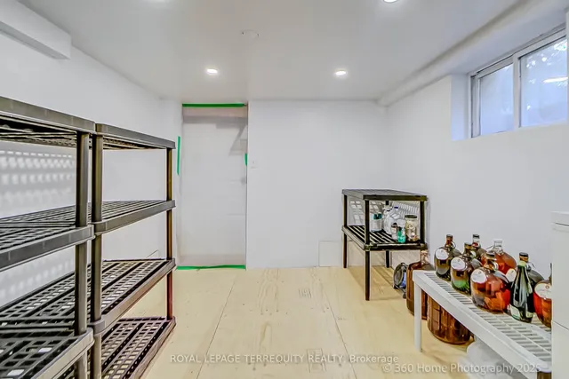 Additional image 23 of 221 Windermere Ave