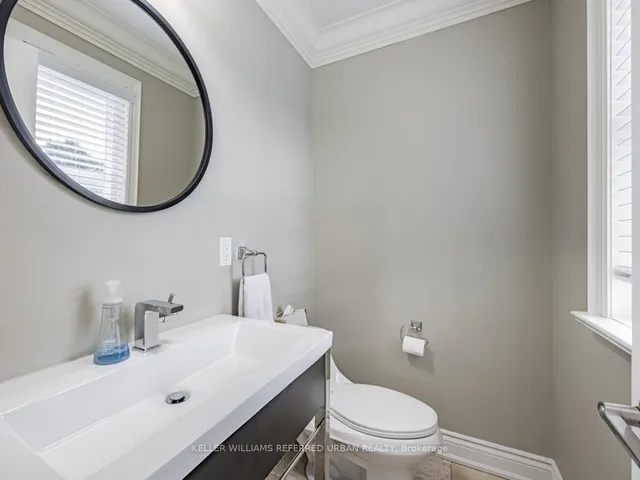 Additional image 15 of 528 Glengrove Ave