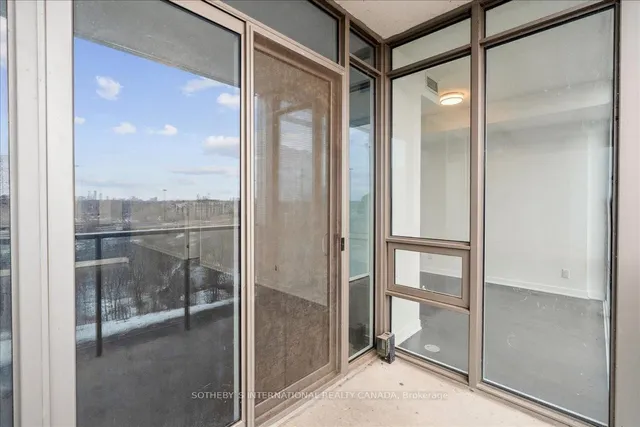 Additional image 34 of 90 Park Lawn Rd Unit 915