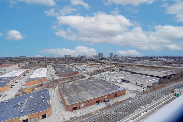 Additional image 25 of 181 Village Green Sq Unit 1511