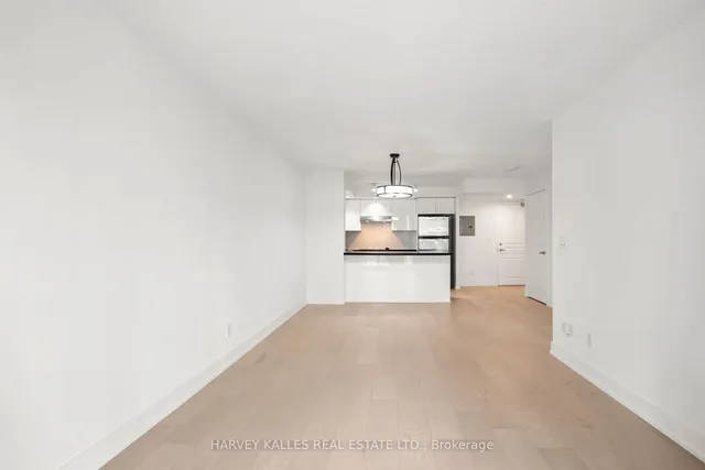 Additional image 18 of 140 Simcoe St Unit 1412