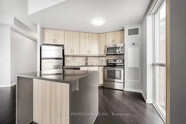 Additional image 10 of 5101 Dundas St Unit 310