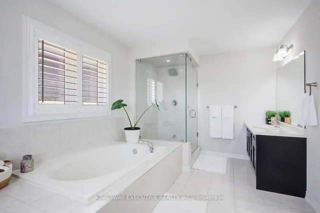 Additional image 23 of 12 ACTION Dr