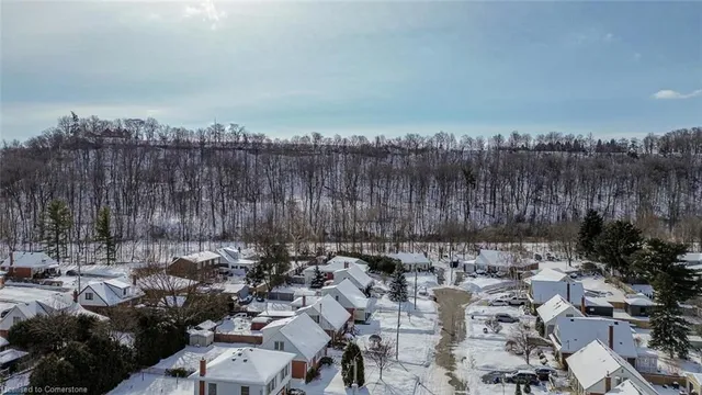 Additional image 32 of 16 Trevor Dr