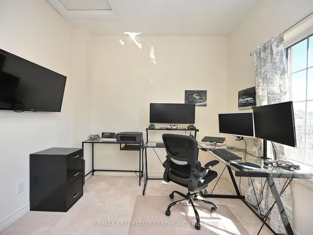 Additional image 33 of 28 Primo Rd