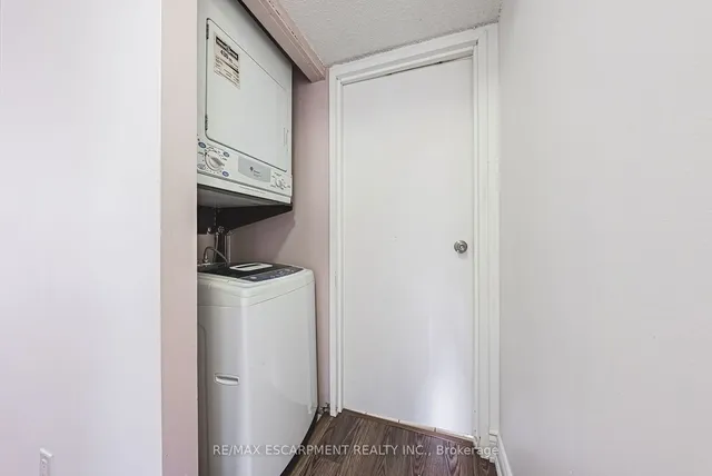 Additional image 18 of 175 Hunter St Unit 504