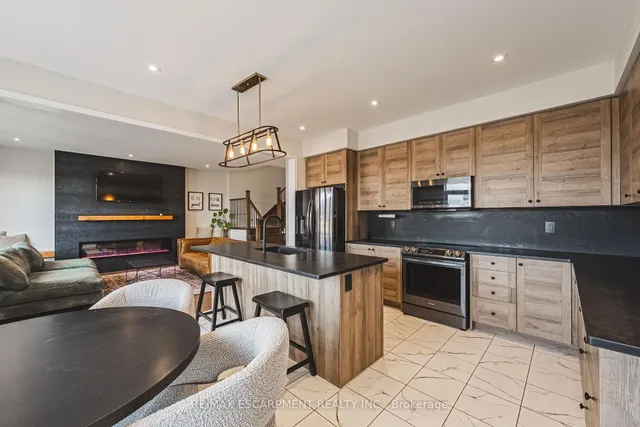 Additional image 20 of 249 Kinsman Dr