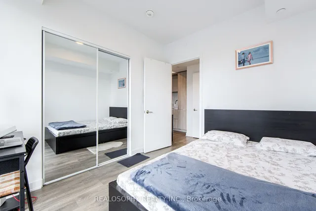 Additional image 15 of 130 River St Unit 1905