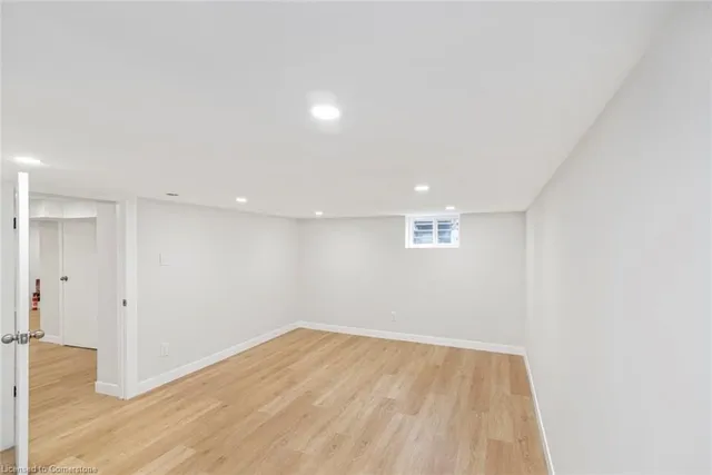 Additional image 28 of 42 Cameron Ave