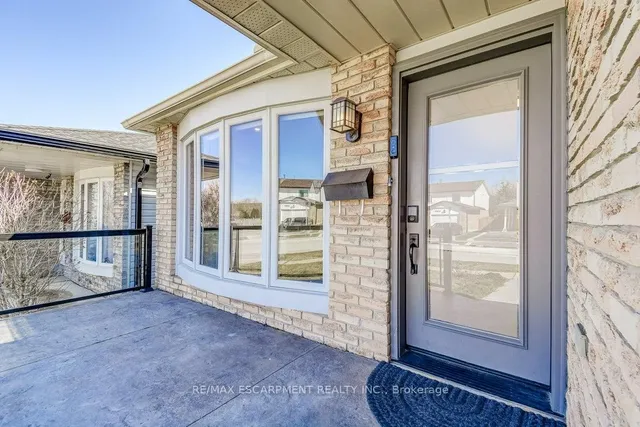 Additional image 3 of 2352 MALCOLM Cres