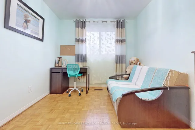 Additional image 19 of 187 Robert Hicks Dr