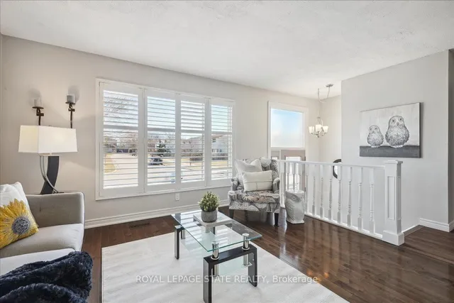 Additional image 10 of 43 Yorkdale Cres