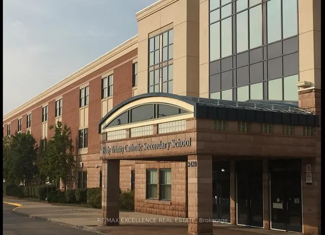 Additional image 49 of 469 Dundas St