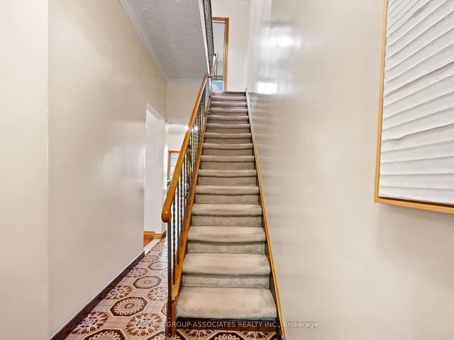 Additional image 14 of 696 Crawford St