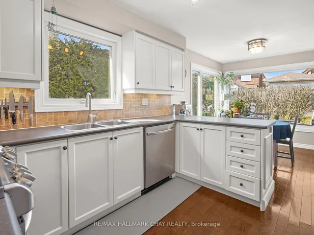 Additional image 9 of 24 Mansion St