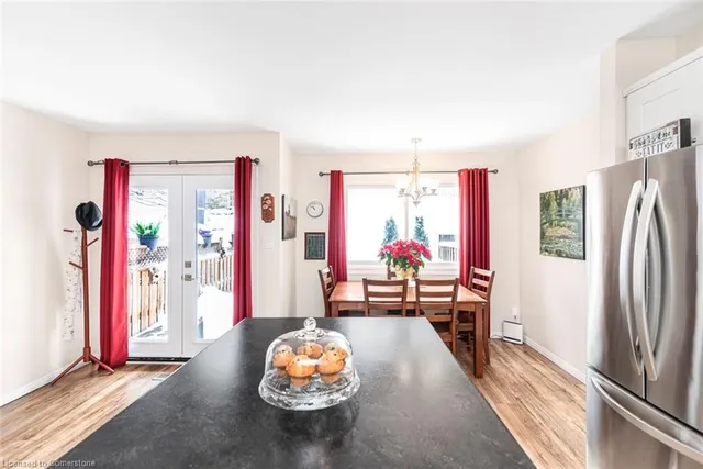 Additional image 14 of 26 Moss Blvd Unit 32