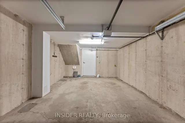 Additional image 33 of 235 Claremont St