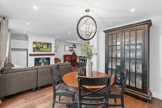 Additional image 17 of 684 Dynes Rd Unit 5