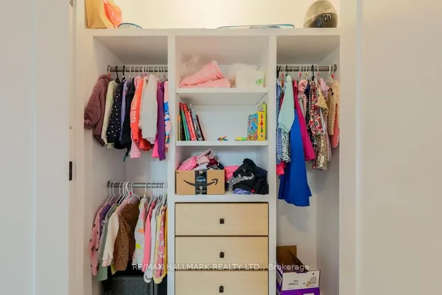 Additional image 17 of 125 Leyton Ave