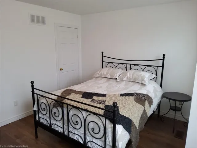 Additional image 15 of 18 Rideau Cres