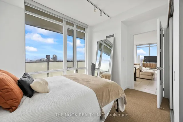 Additional image 16 of 170 Fort York Blvd Unit 2602