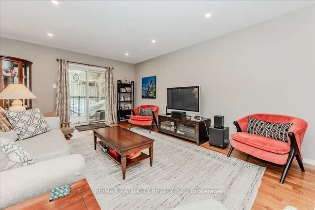 Additional image 4 of 18 Wrenwood Pl
