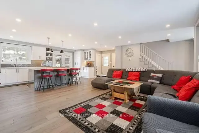 Additional image 26 of 4 Pacer Crt