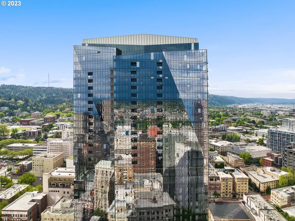 550 SW 10th Ave #2103, Portland, OR 97205